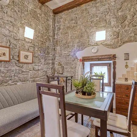Studio Rustica Opatija - Happy